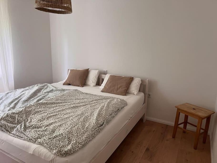 Wunderschoene Wohnung In Perfekter Lage Хильпольтштайн Экстерьер фото